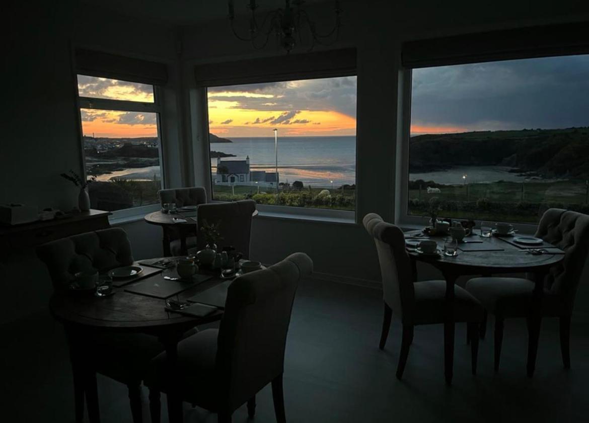 Castellor Bed & Breakfast Cemaes Bay Exterior photo