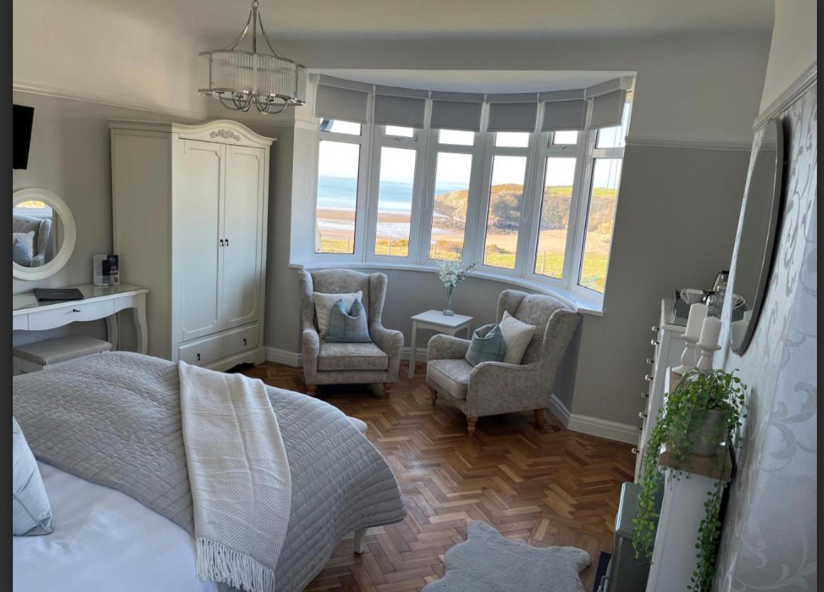 Castellor Bed & Breakfast Cemaes Bay Exterior photo