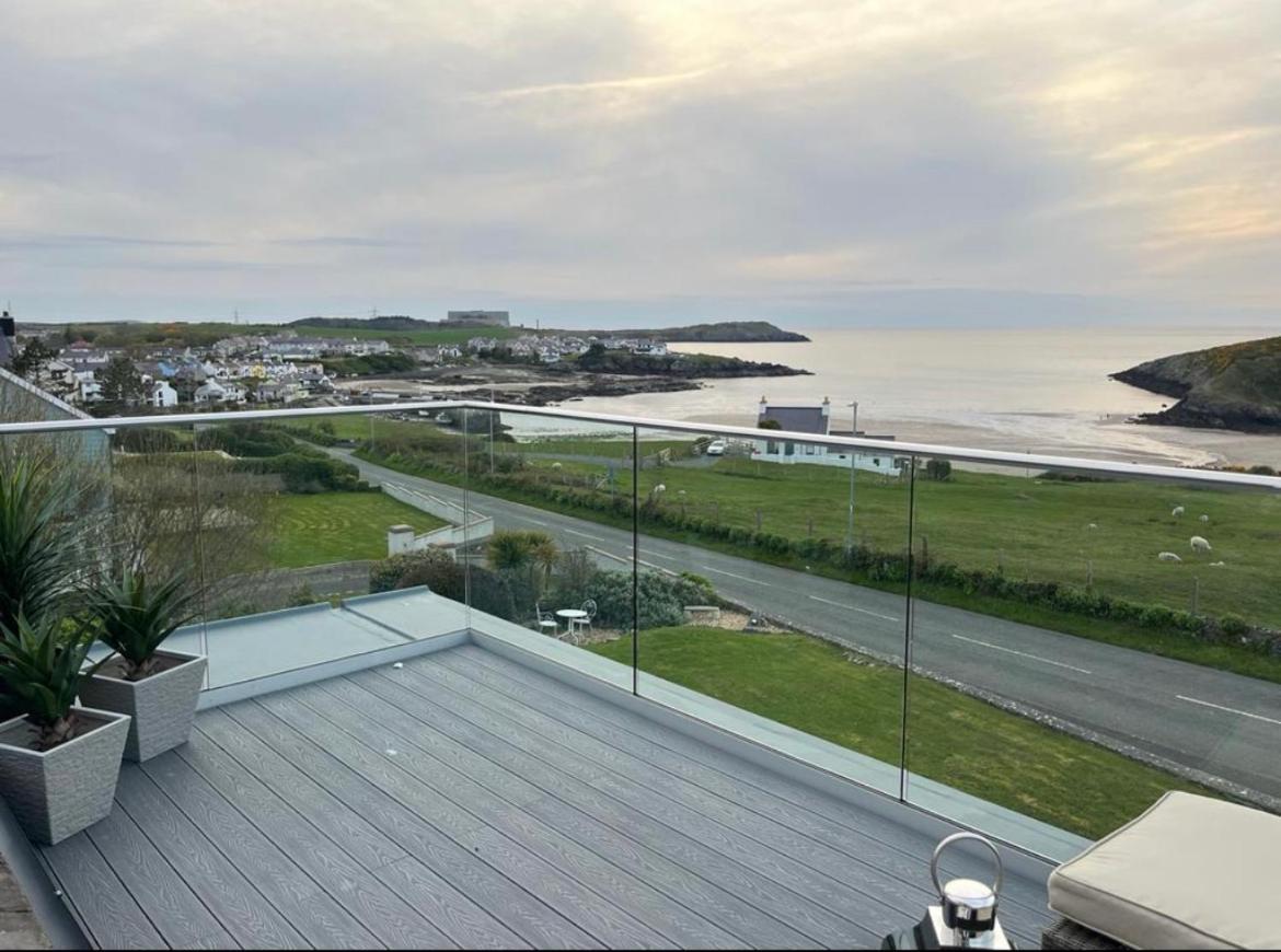 Castellor Bed & Breakfast Cemaes Bay Exterior photo