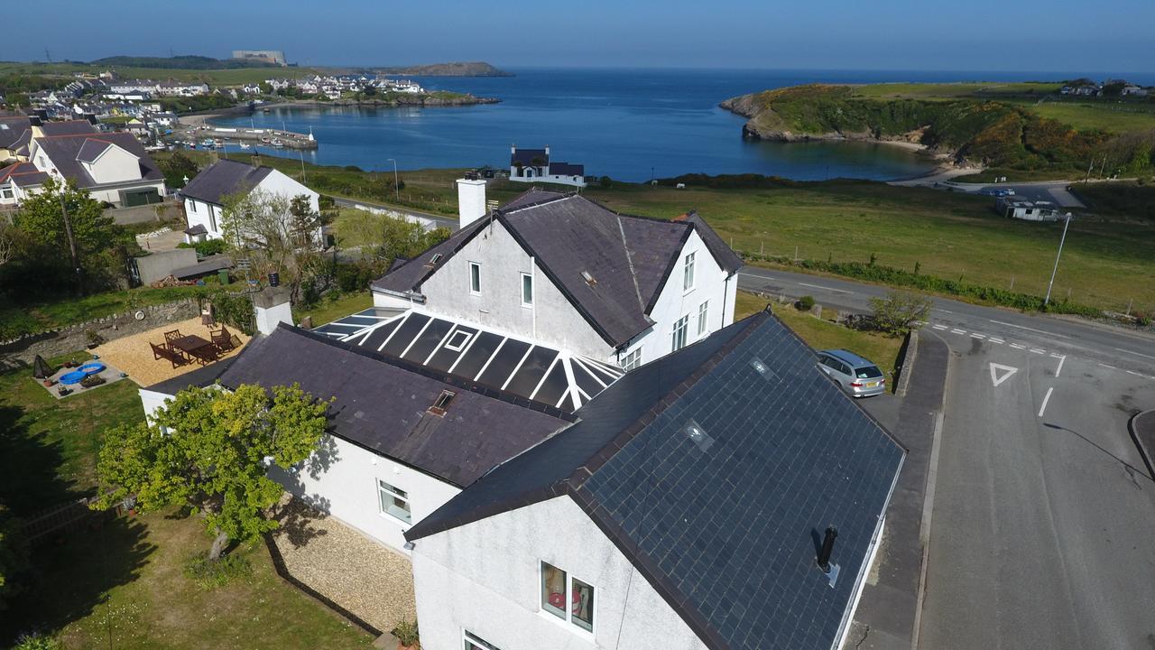 Castellor Bed & Breakfast Cemaes Bay Exterior photo
